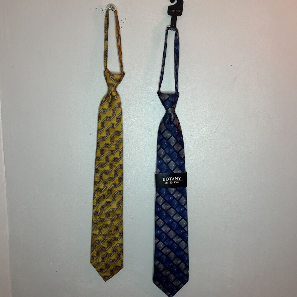 2Vintage Authentic Botany Brand Neck Tie Tag Staging